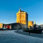 Nuit Insolite Sur Un Voilier Au Coeur De La Rochelle La Rochelle (Charente-Maritime)