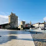 Båthotell Nuit Insolite Sur Un Voilier Au Coeur De La Rochelle