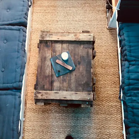 Nuit Insolite Sur Un Voilier Au Coeur De La Rochelle