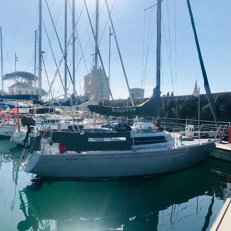 Nuit Insolite Sur Un Voilier Au Coeur De La Rochelle *