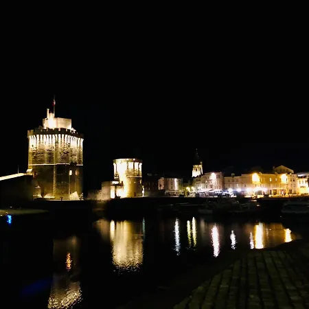 船上ホテル Nuit Insolite Sur Un Voilier Au Coeur De La Rochelle