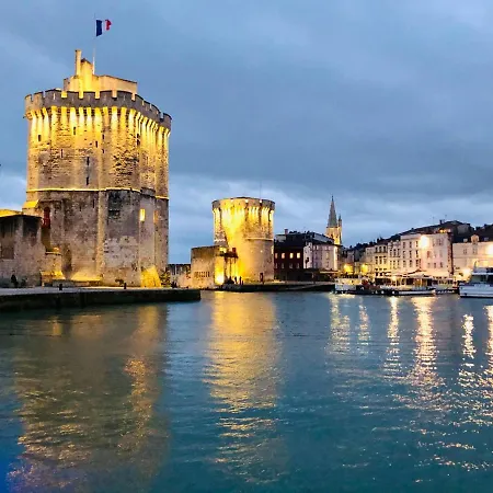 Úszó hotel Nuit Insolite Sur Un Voilier Au Coeur De La Rochelle La Rochelle