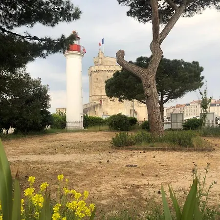 Nuit Insolite Sur Un Voilier Au Coeur De La Rochelle