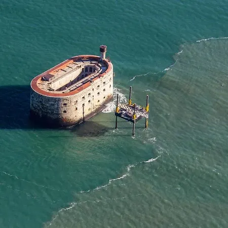 Nuit Insolite Sur Un Voilier Au Coeur De La Rochelle