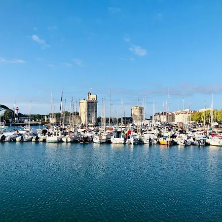 Nuit Insolite Sur Un Voilier Au Coeur De La Rochelle *