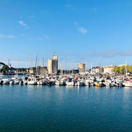 Nuit Insolite Sur Un Voilier Au Coeur De La Rochelle *